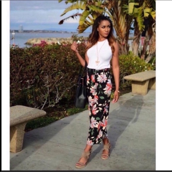 Zara Pants - Zara Floral Wide-Leg Pants